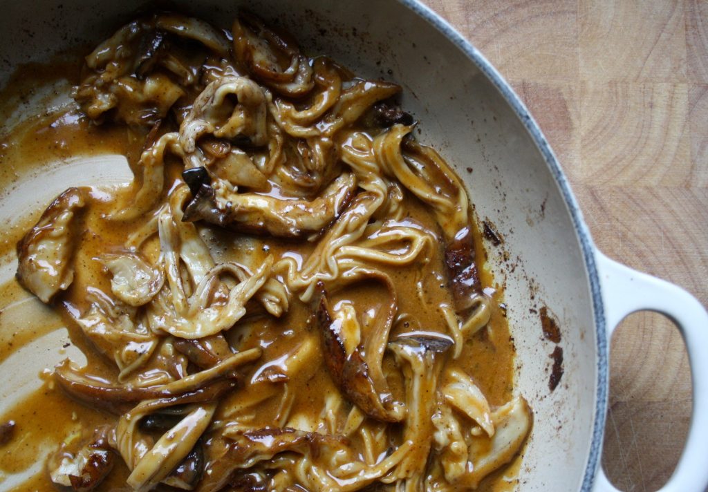 vegan mushroom recipe dish to go with ackee fried rice