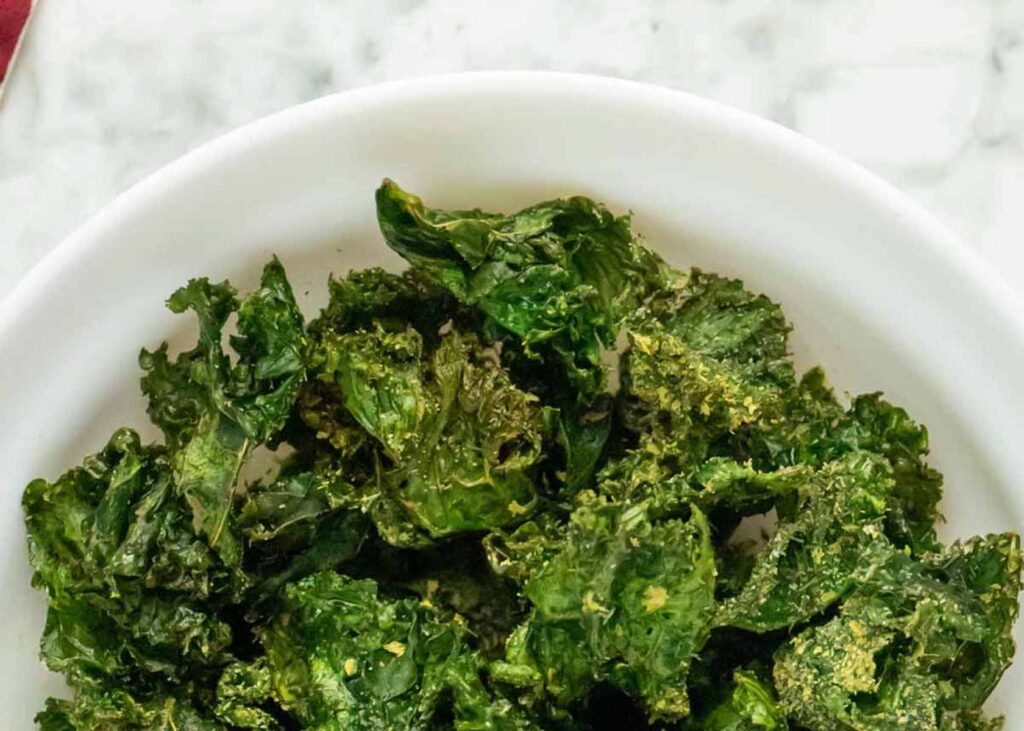 Vegan air fryer kale chips