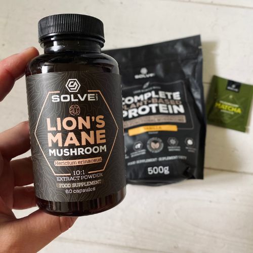 Lion's mane supplements from Solve Labs including this tub of lion's mane capsules